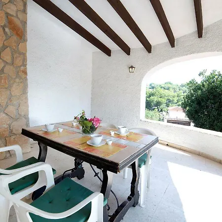Villa Halibut By Interhome